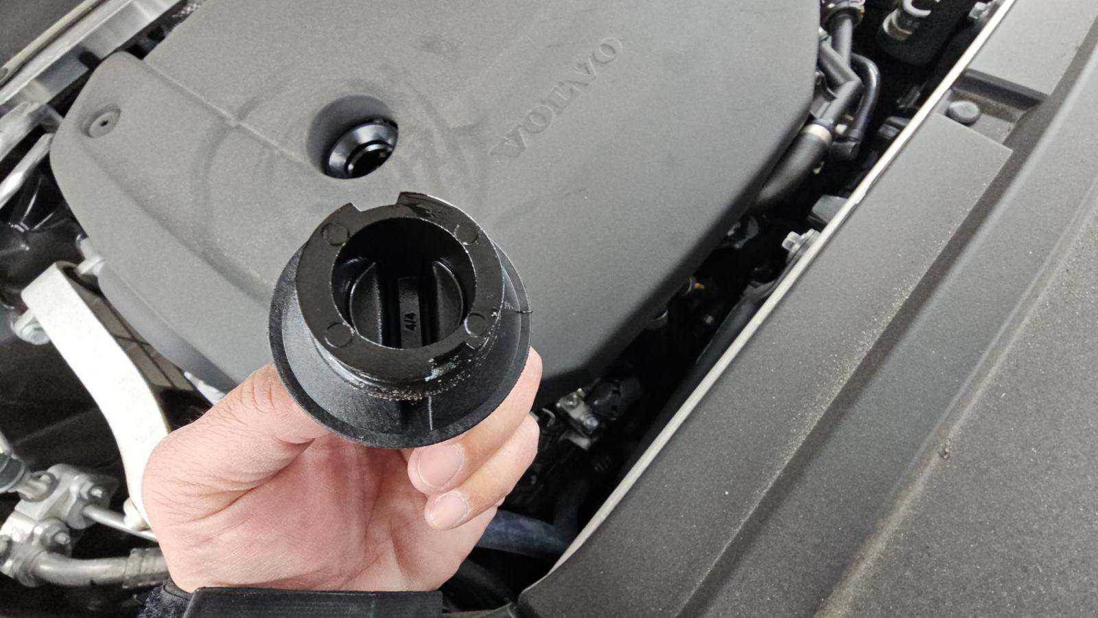 2025 Volvo XC90 B6 Plus AWD