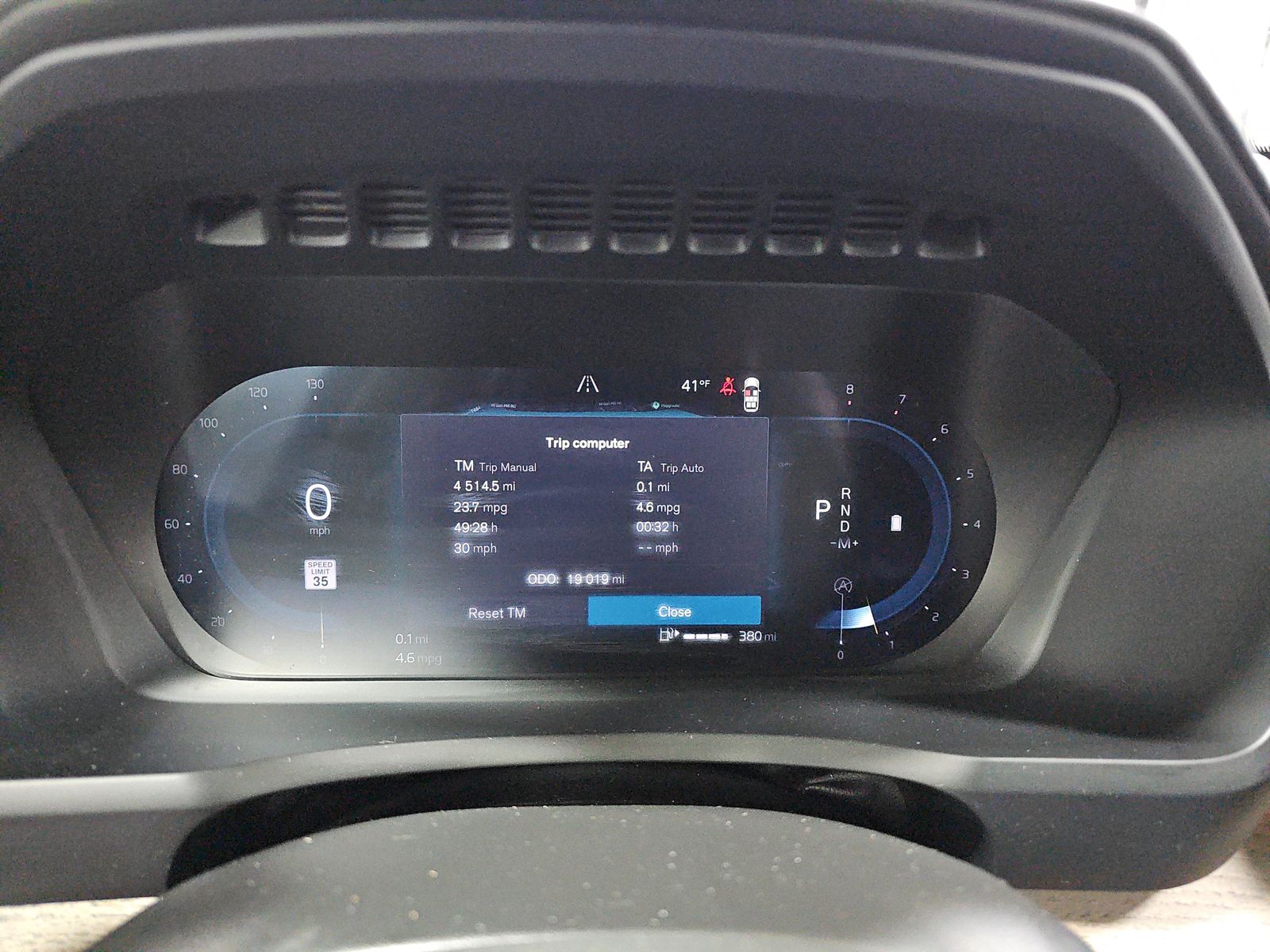 2025 Volvo XC90 B6 Plus AWD