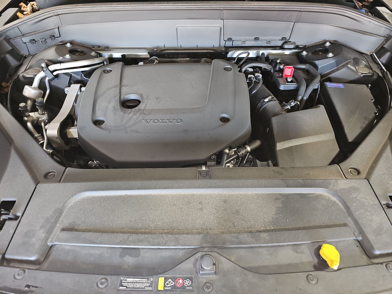 2025 Volvo XC90 B6 Plus AWD