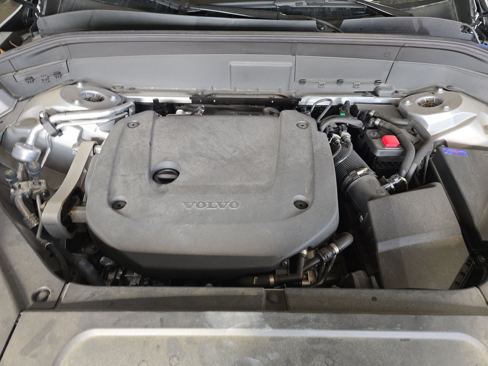 2025 Volvo XC90 B6 Plus AWD