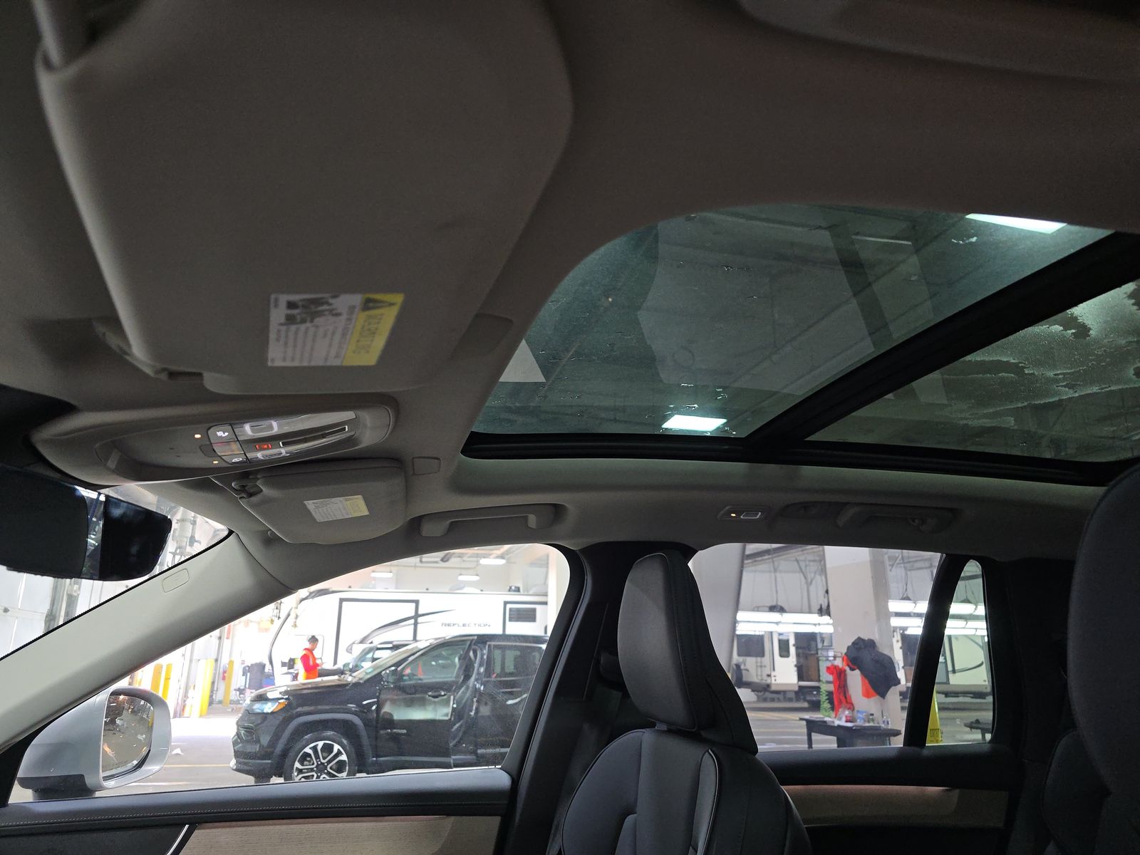 2025 Volvo XC90 B6 Plus AWD