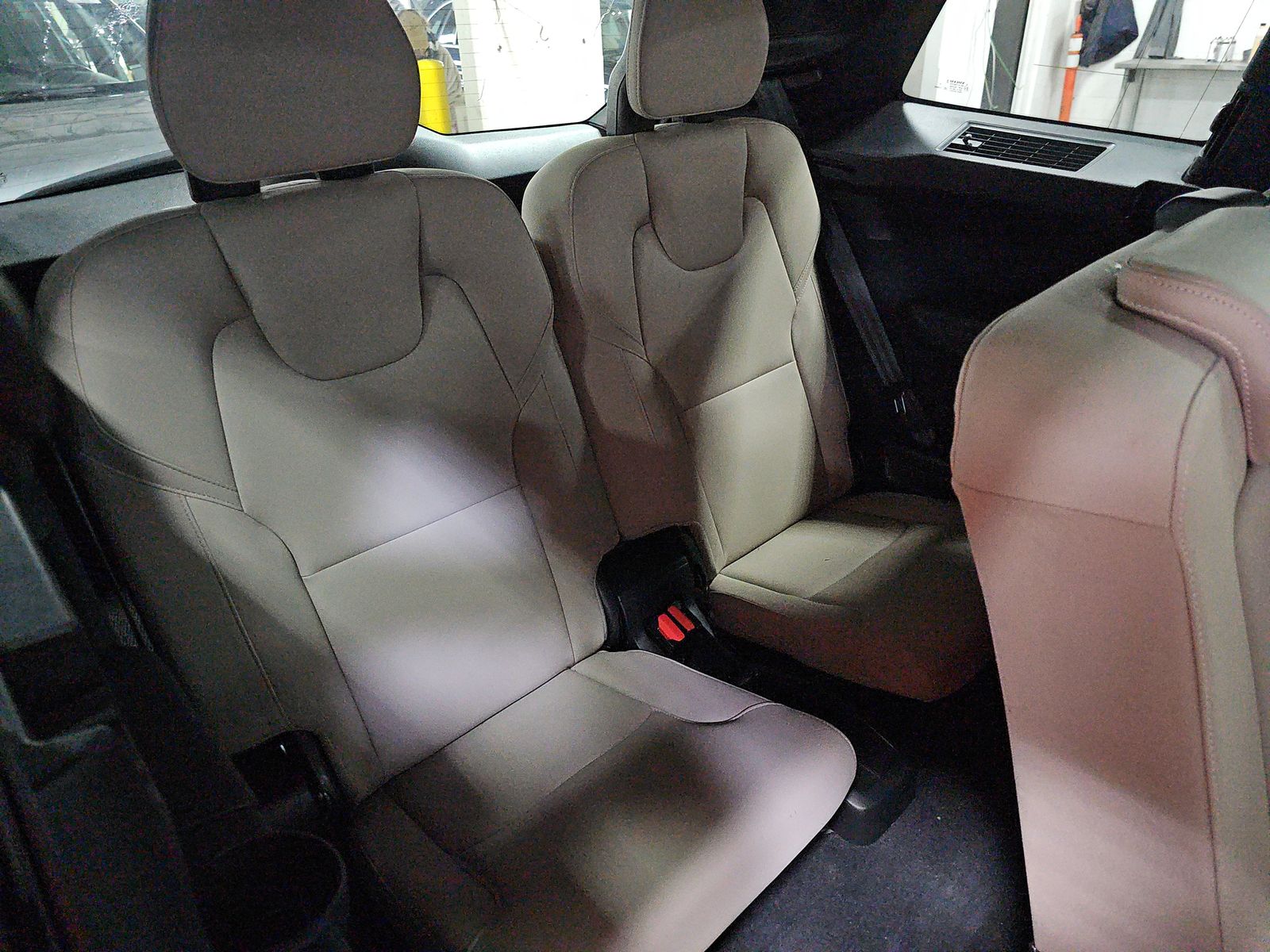 2025 Volvo XC90 B6 Plus AWD