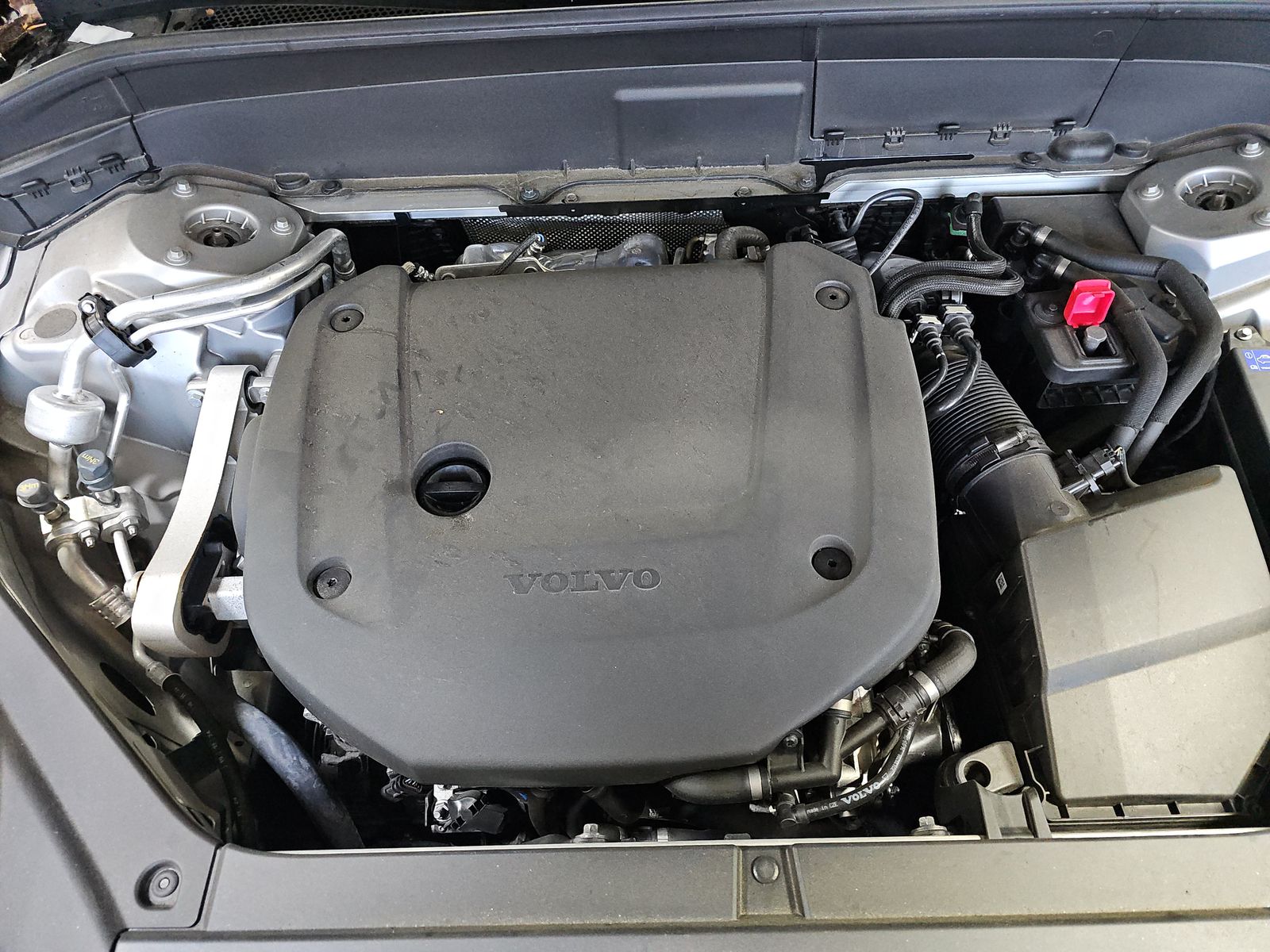 2025 Volvo XC90 B6 Plus AWD