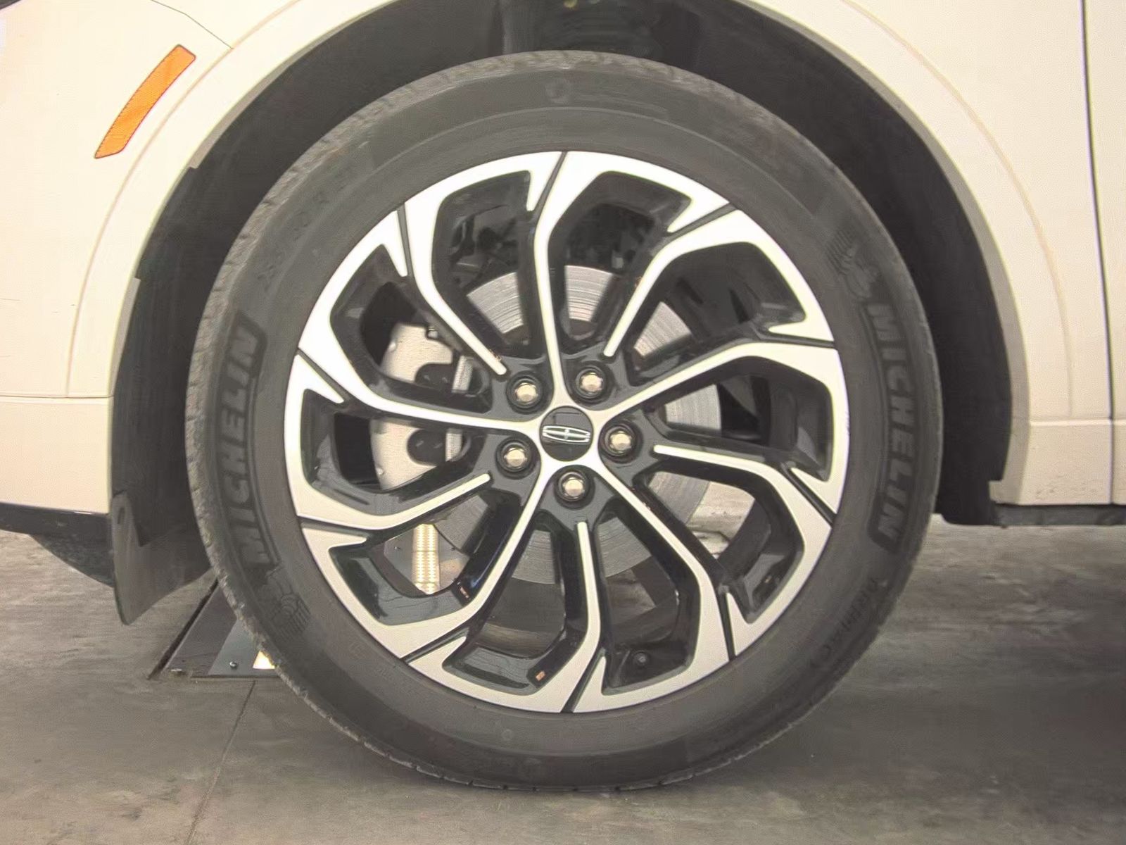 2025 Lincoln Nautilus Reserve AWD