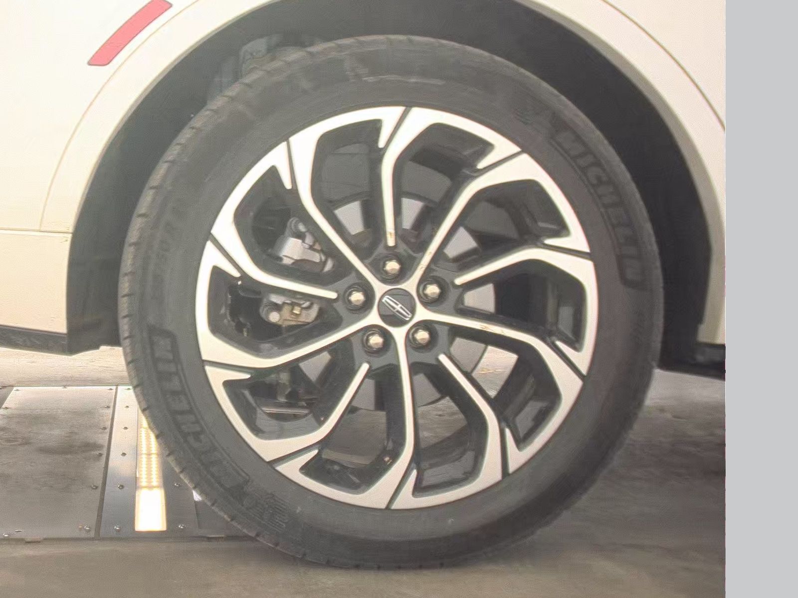 2025 Lincoln Nautilus Reserve AWD