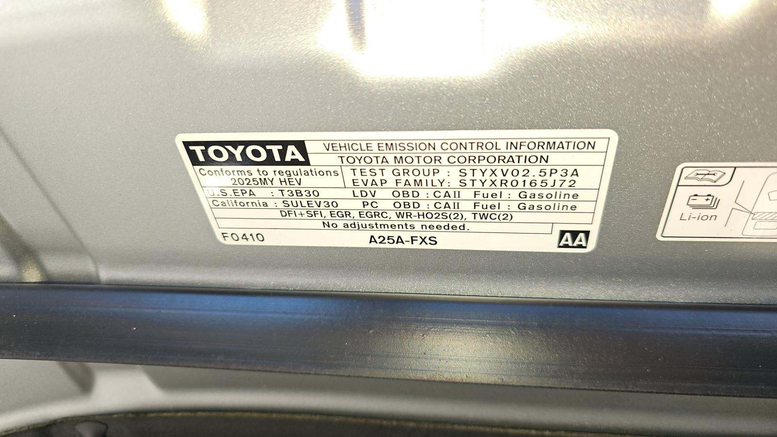 2025 Toyota Camry LE FWD