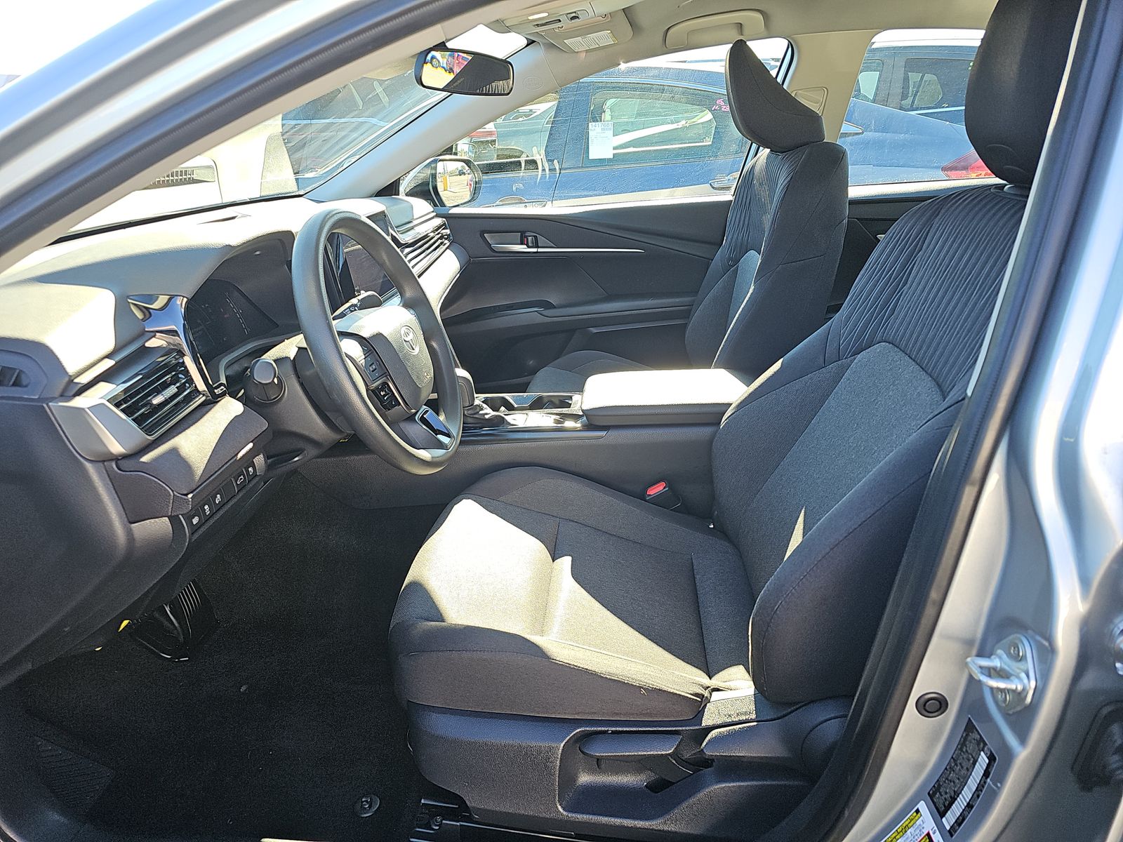 2025 Toyota Camry LE FWD