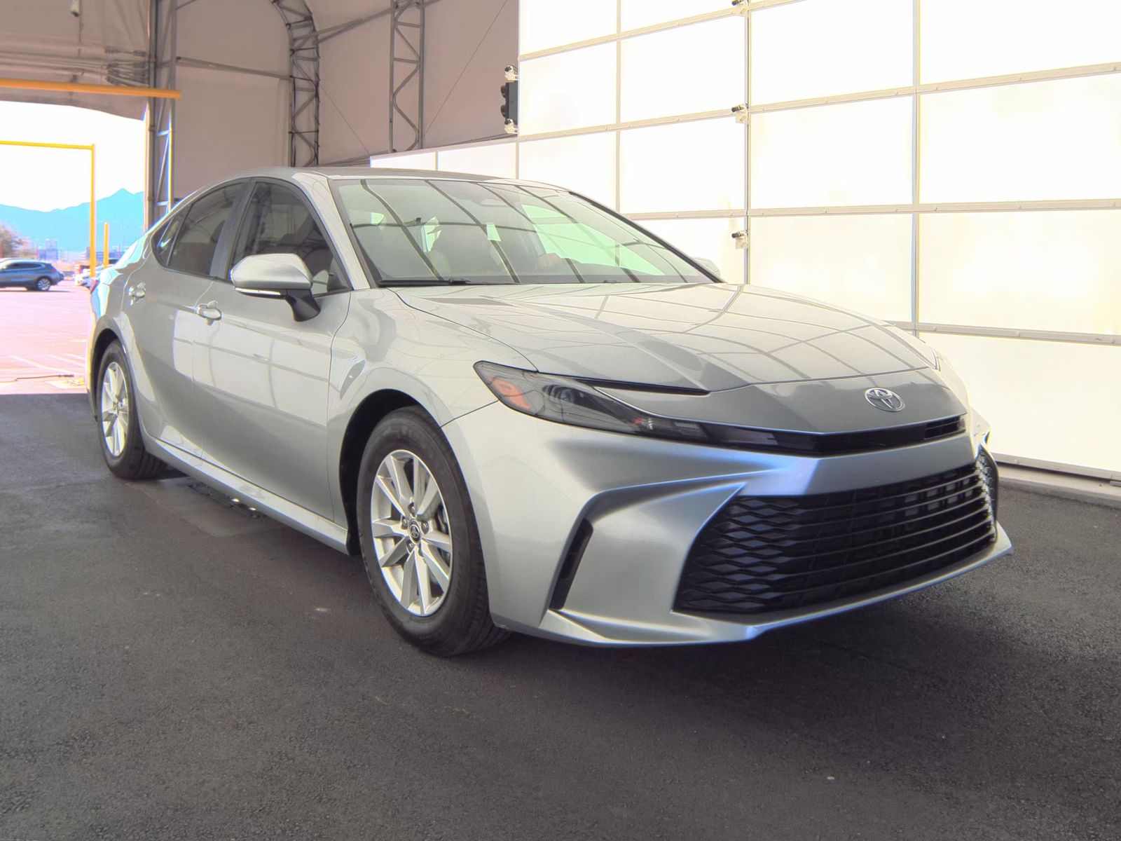 2025 Toyota Camry LE FWD