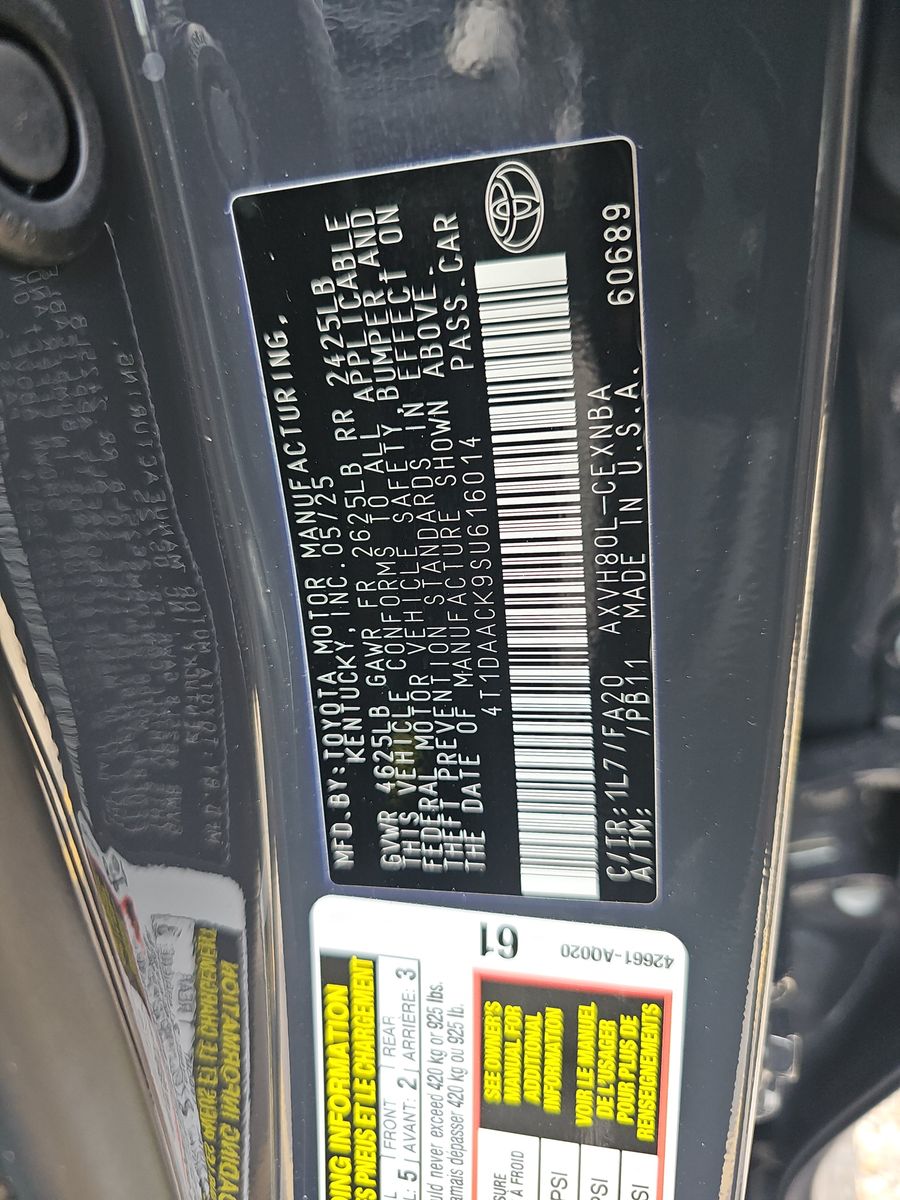 2025 Toyota Camry LE FWD