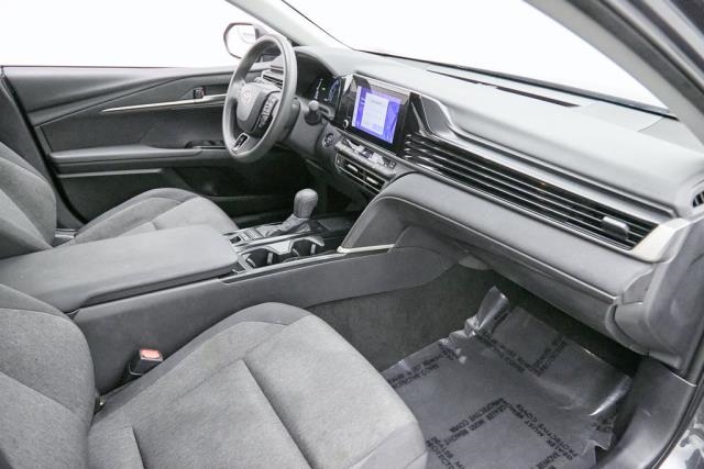 2025 Toyota Camry LE FWD