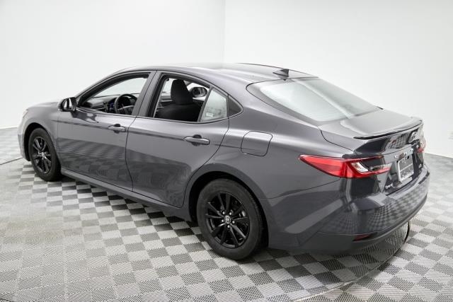 2025 Toyota Camry LE FWD