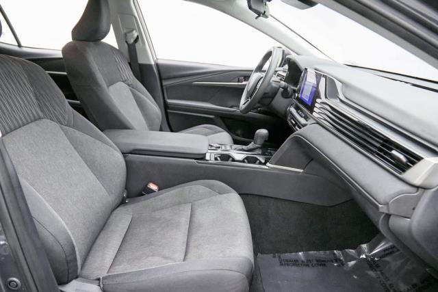 2025 Toyota Camry LE FWD