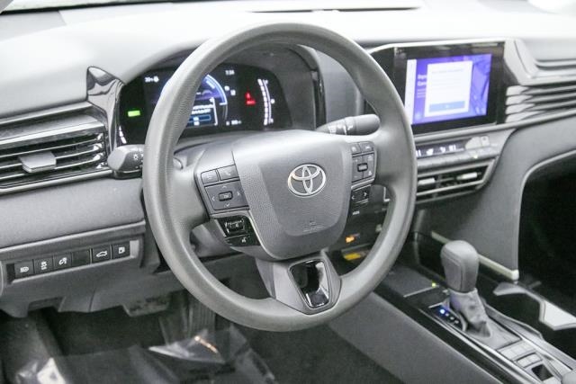 2025 Toyota Camry LE FWD