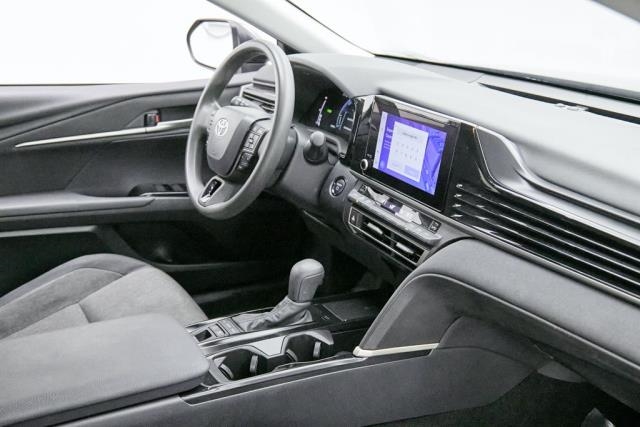 2025 Toyota Camry LE FWD