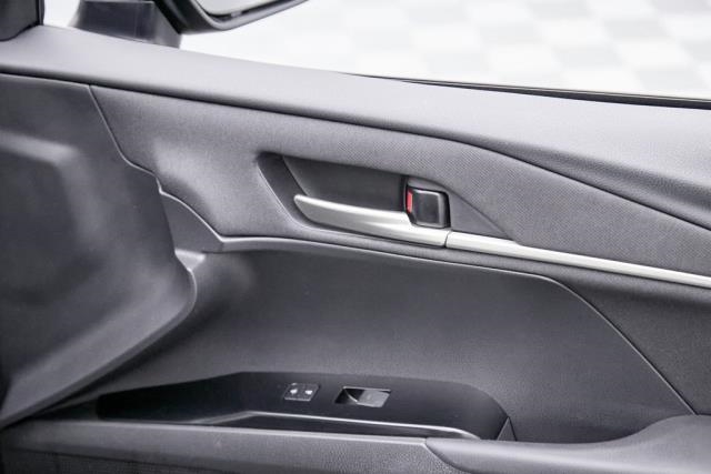 2025 Toyota Camry LE FWD