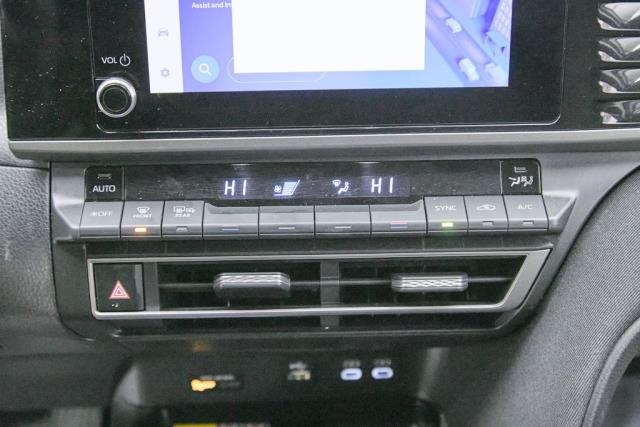 2025 Toyota Camry LE FWD