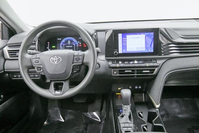 2025 Toyota Camry LE FWD