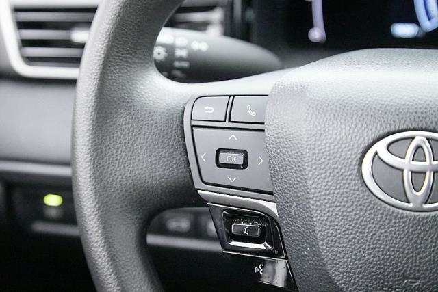 2025 Toyota Camry LE FWD