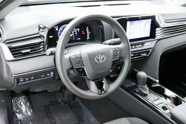2025 Toyota Camry LE FWD