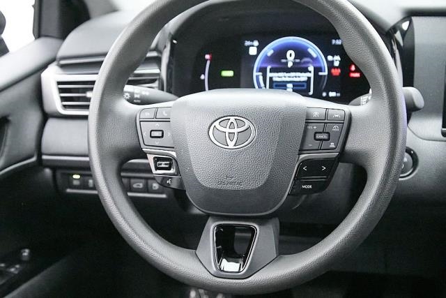 2025 Toyota Camry LE FWD