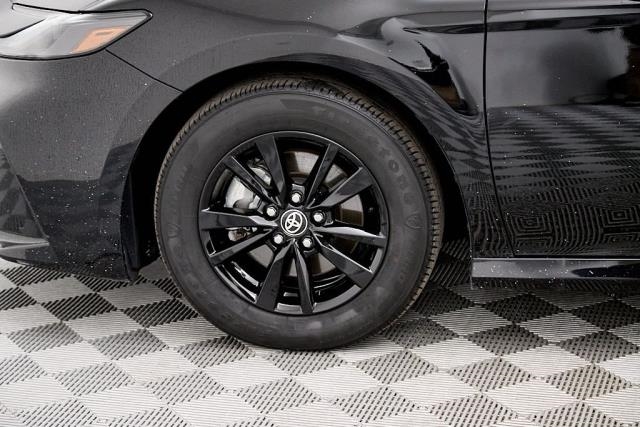 2025 Toyota Camry LE FWD