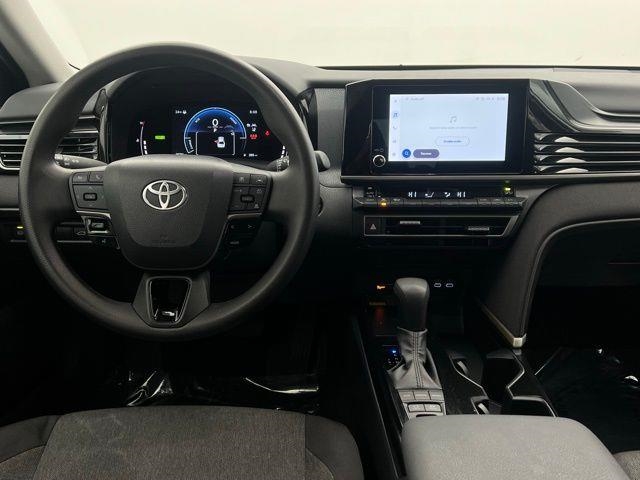 2025 Toyota Camry LE FWD