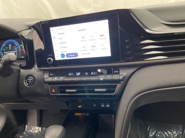 2025 Toyota Camry LE FWD