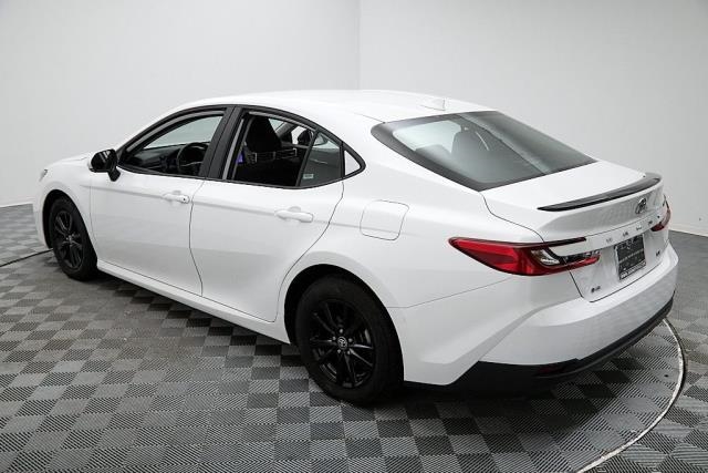 2025 Toyota Camry LE FWD