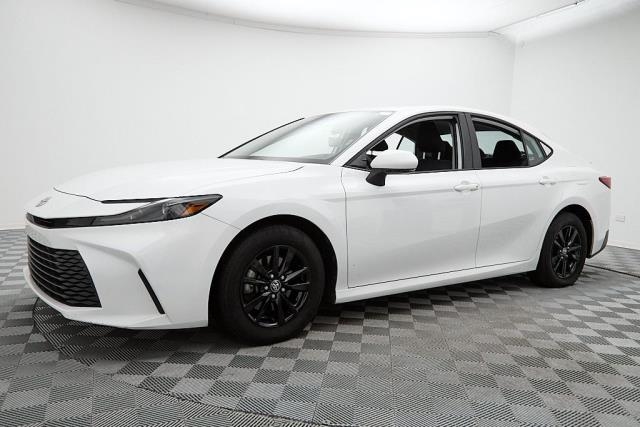 2025 Toyota Camry LE FWD
