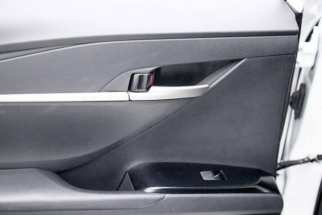 2025 Toyota Camry LE FWD