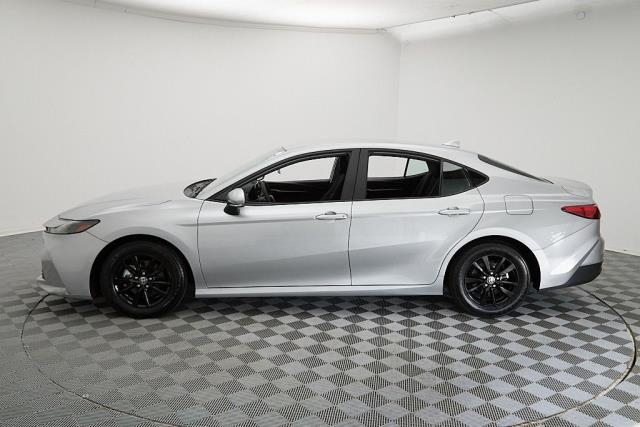 2025 Toyota Camry LE FWD