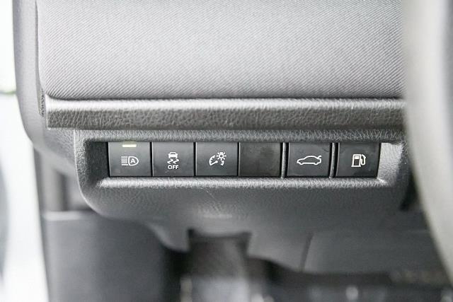 2025 Toyota Camry LE FWD