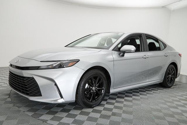 2025 Toyota Camry LE FWD