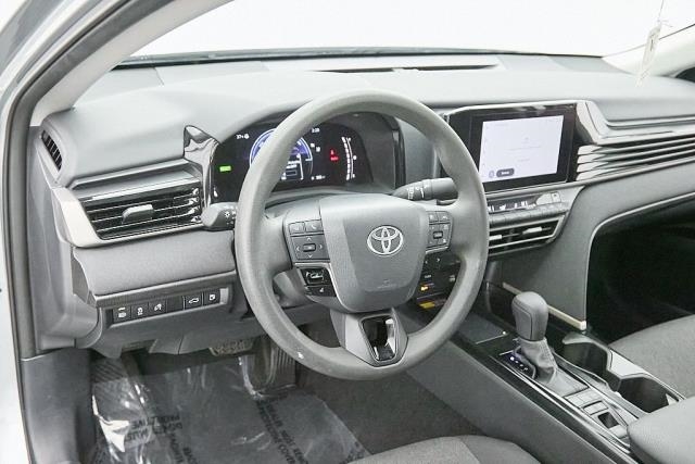 2025 Toyota Camry LE FWD