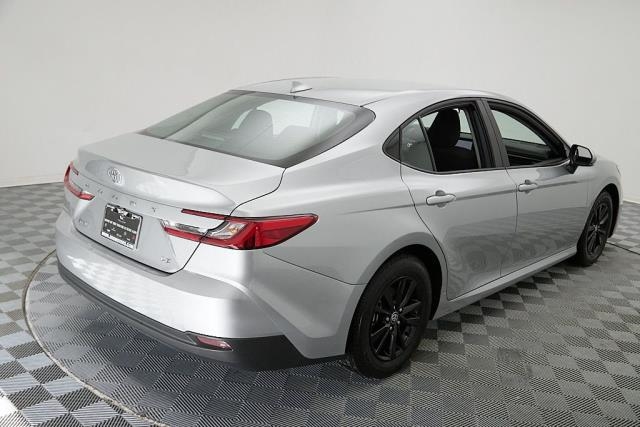 2025 Toyota Camry LE FWD