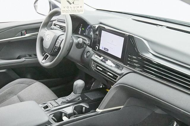 2025 Toyota Camry LE FWD