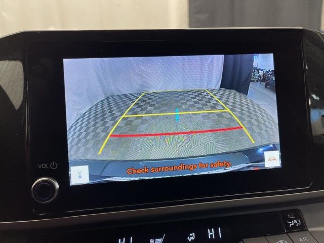 2025 Toyota Camry LE FWD