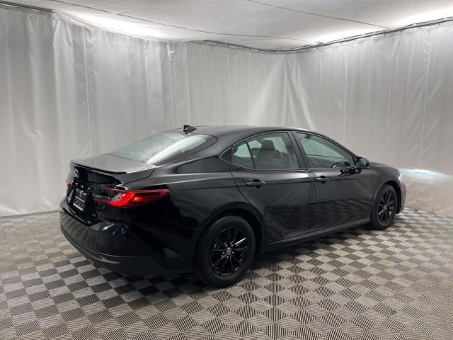 2025 Toyota Camry LE FWD