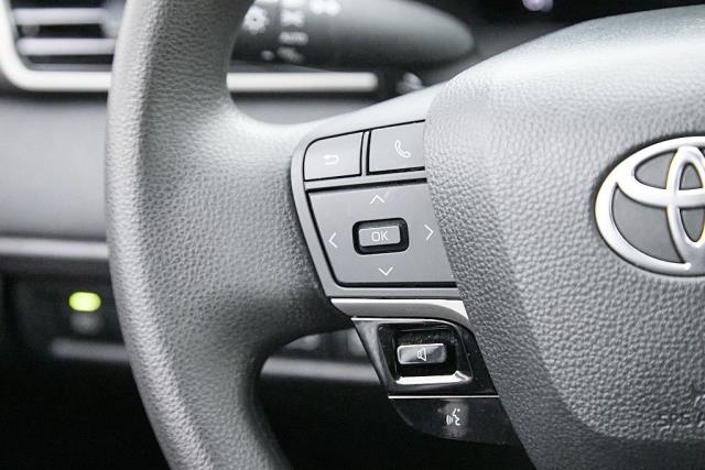 2025 Toyota Camry LE FWD