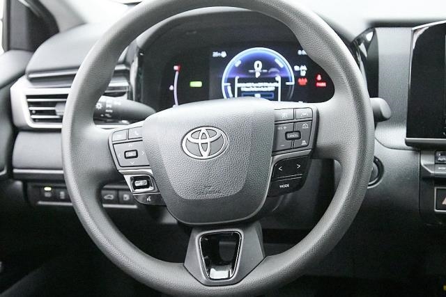 2025 Toyota Camry LE FWD