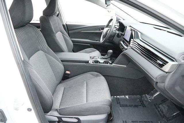 2025 Toyota Camry LE FWD