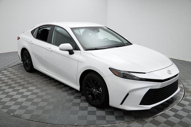2025 Toyota Camry LE FWD