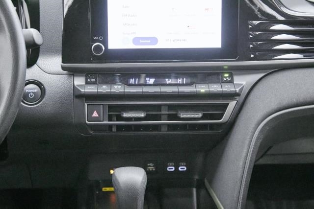 2025 Toyota Camry LE FWD