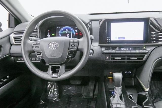 2025 Toyota Camry LE FWD