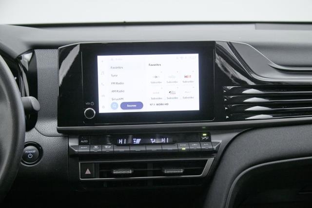 2025 Toyota Camry LE FWD