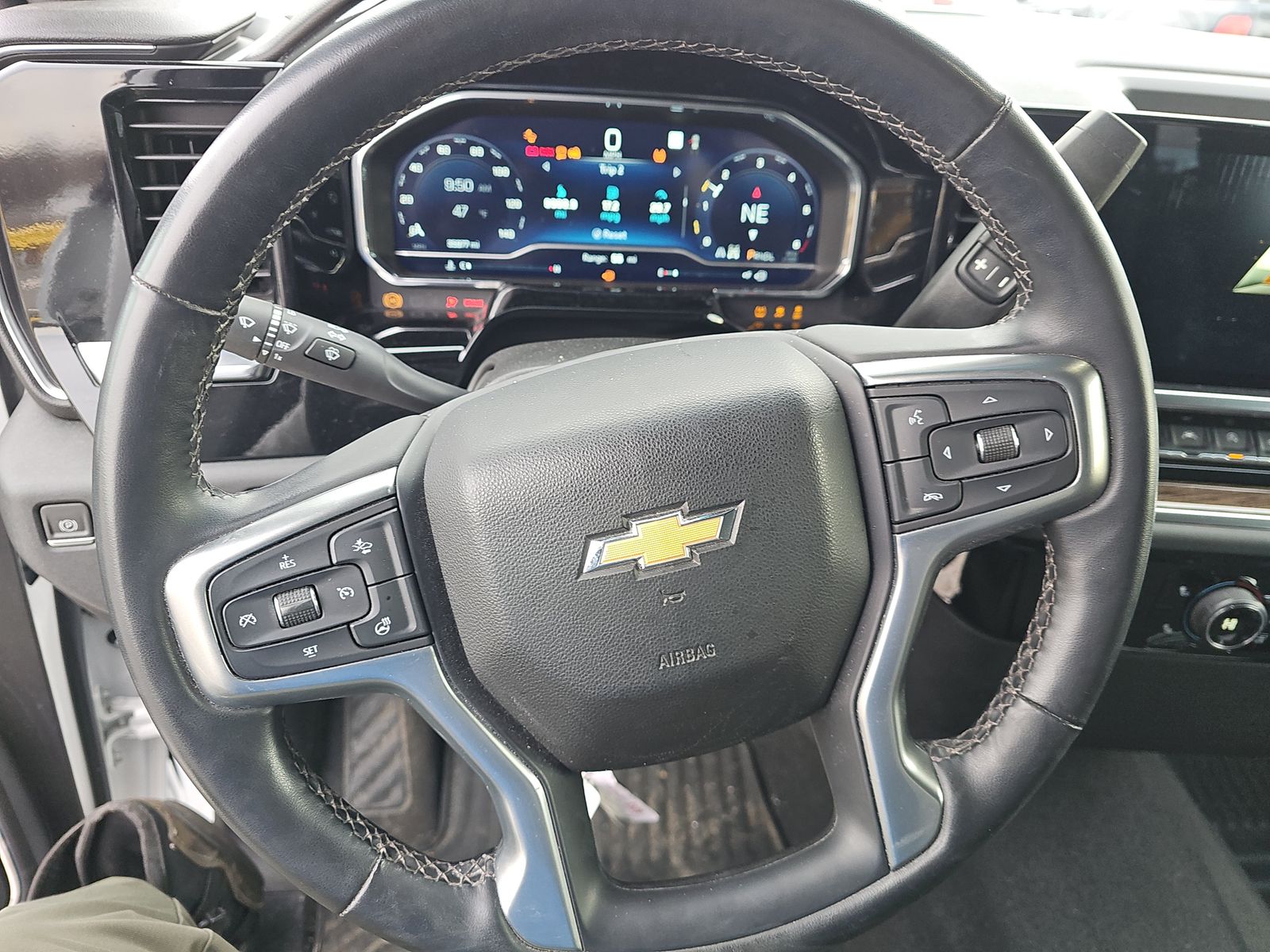 2023 Chevrolet Silverado 1500 LT AWD