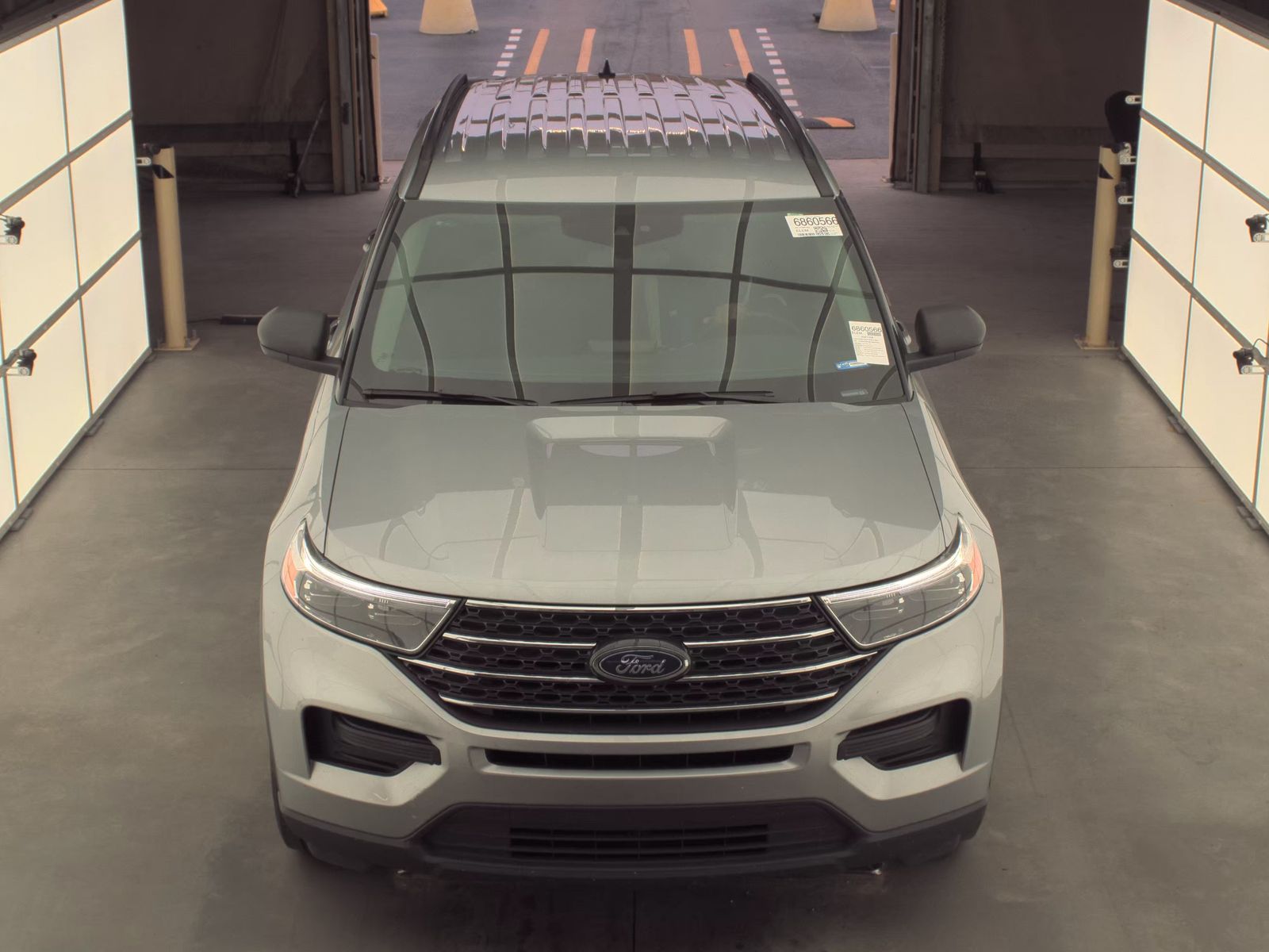 2023 Ford Explorer XLT RWD