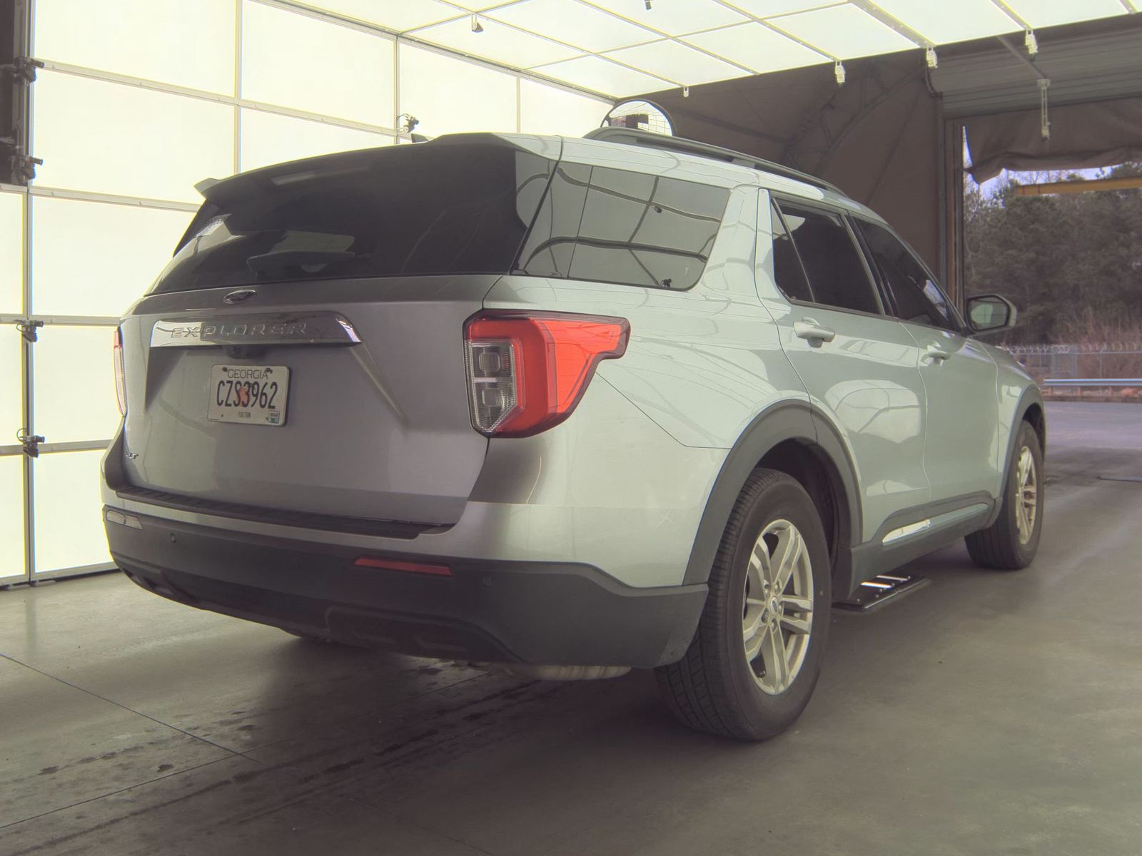 2023 Ford Explorer XLT RWD