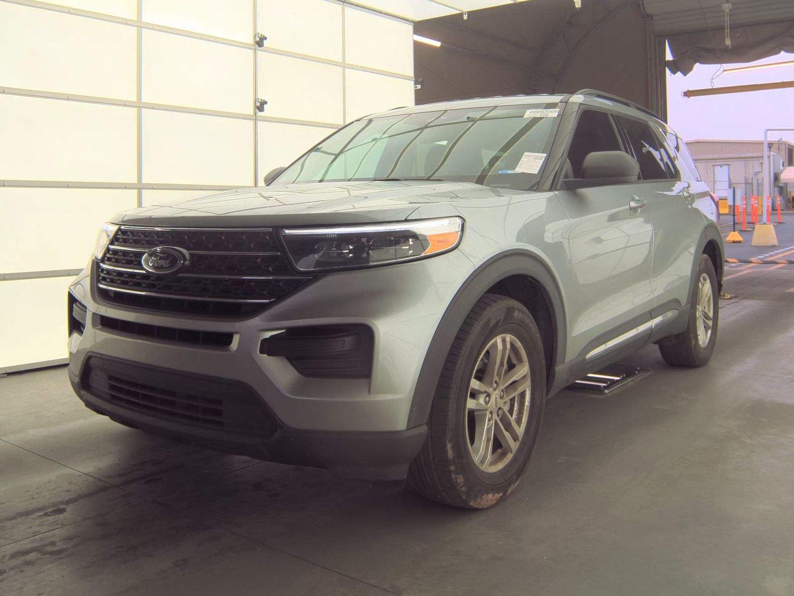 2023 Ford Explorer XLT RWD