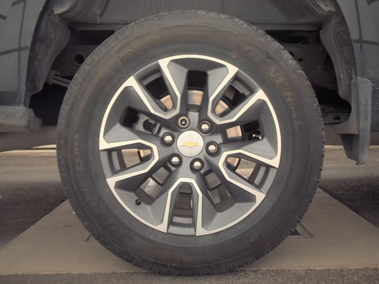 2023 Chevrolet Silverado 1500 LT AWD